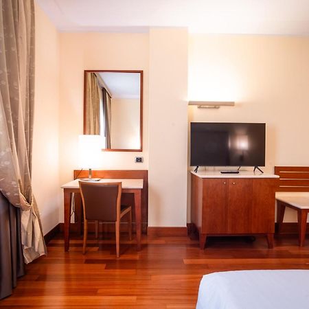 Hotel Airone - Ombrellone Incluso Al Bagno Dolce Vita A Marina Dal 1 Giugno Al 15 Settembre Grosseto Dış mekan fotoğraf