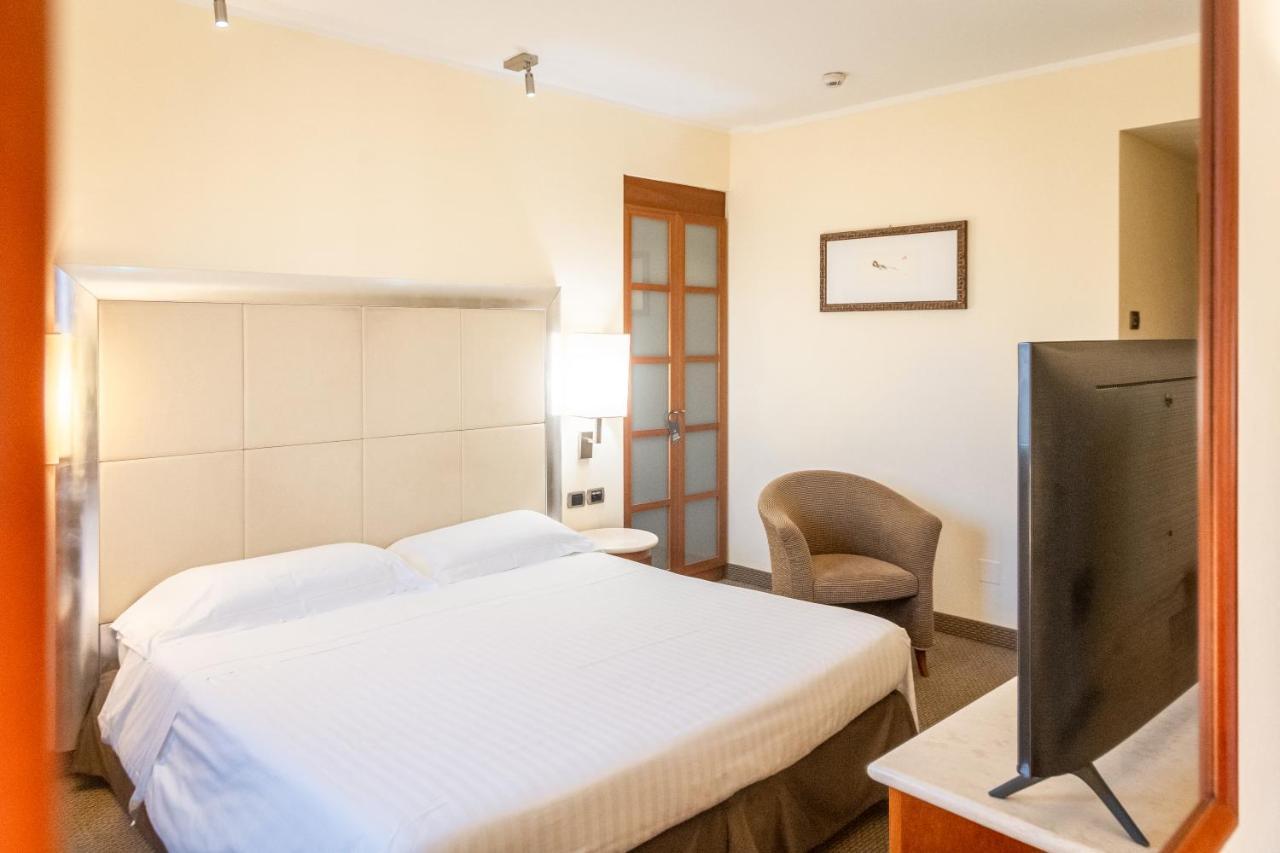Hotel Airone - Ombrellone Incluso Al Bagno Dolce Vita A Marina Dal 1 Giugno Al 15 Settembre Grosseto Dış mekan fotoğraf