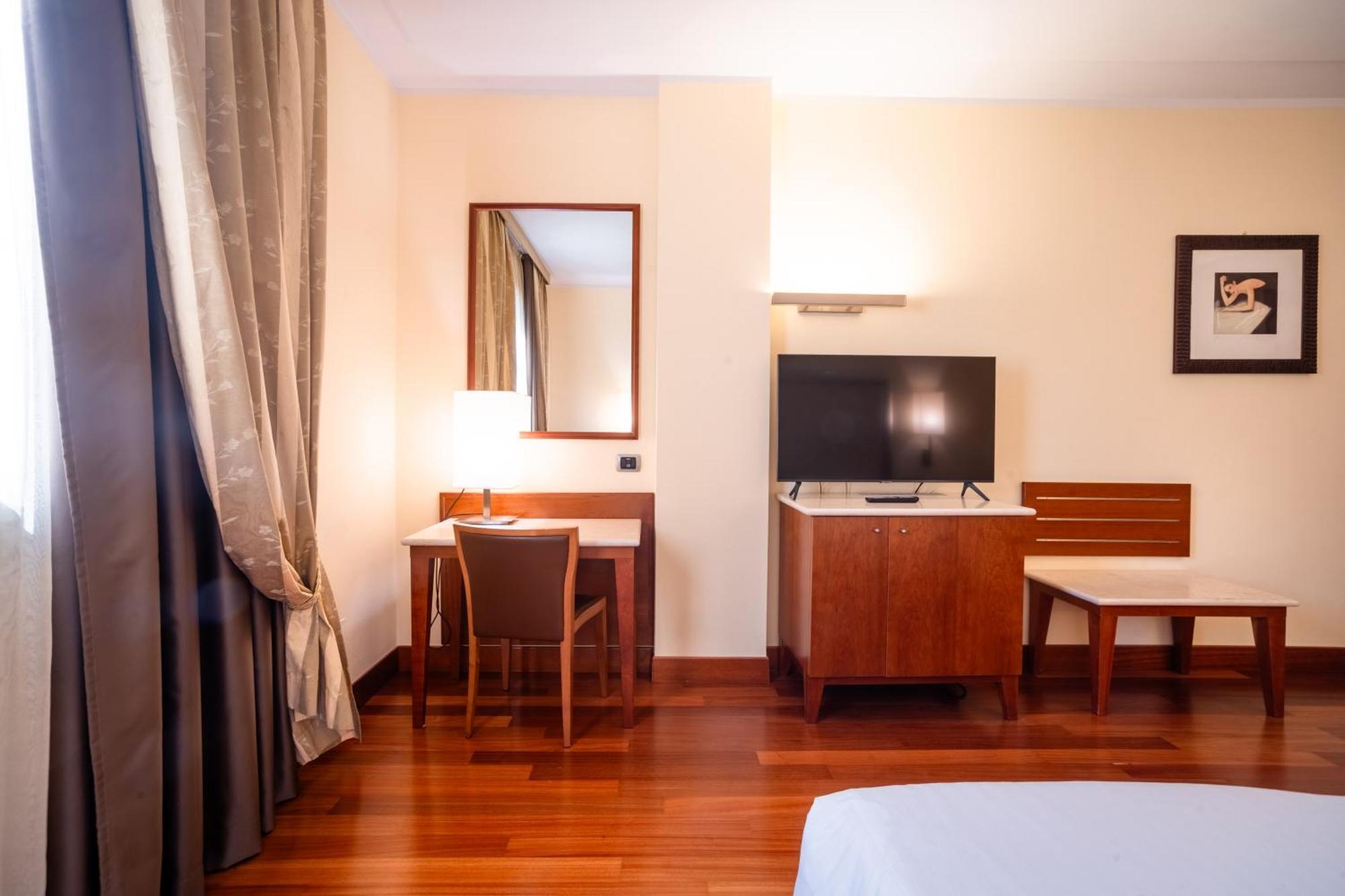 Hotel Airone - Ombrellone Incluso Al Bagno Dolce Vita A Marina Dal 1 Giugno Al 15 Settembre Grosseto Dış mekan fotoğraf