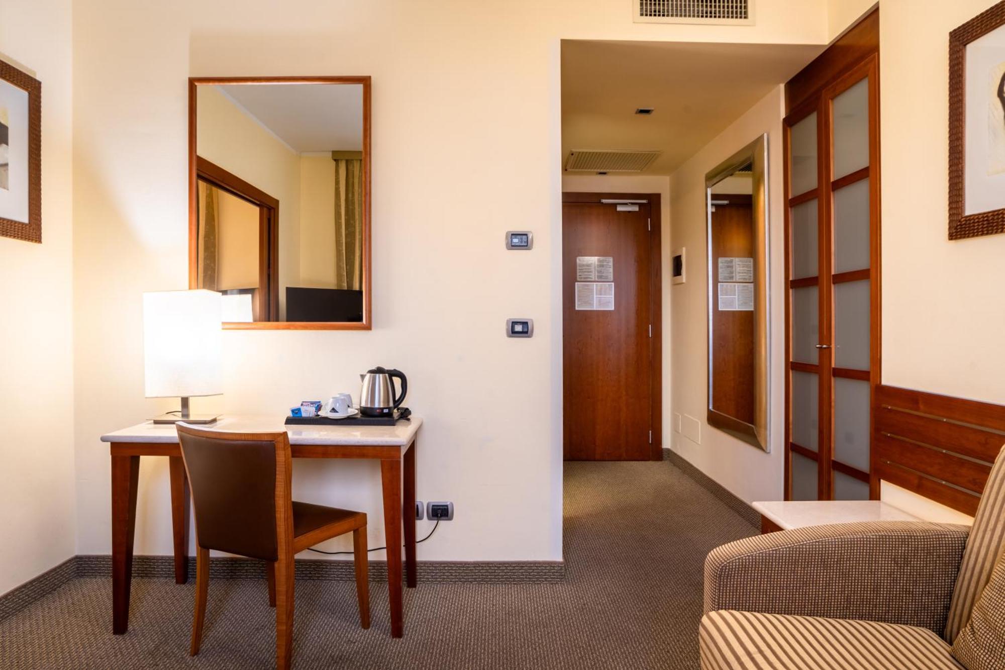 Hotel Airone - Ombrellone Incluso Al Bagno Dolce Vita A Marina Dal 1 Giugno Al 15 Settembre Grosseto Dış mekan fotoğraf