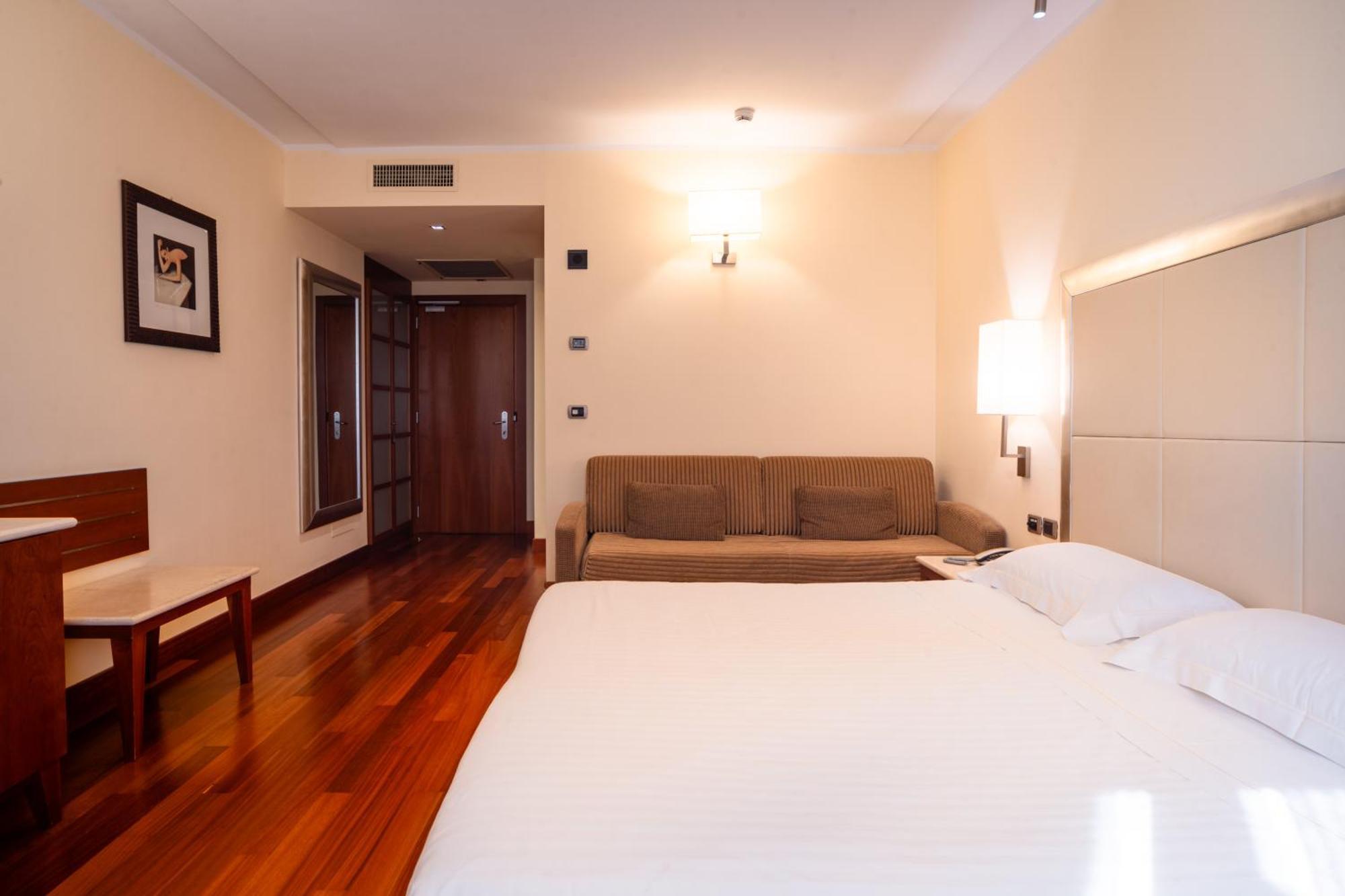 Hotel Airone - Ombrellone Incluso Al Bagno Dolce Vita A Marina Dal 1 Giugno Al 15 Settembre Grosseto Dış mekan fotoğraf