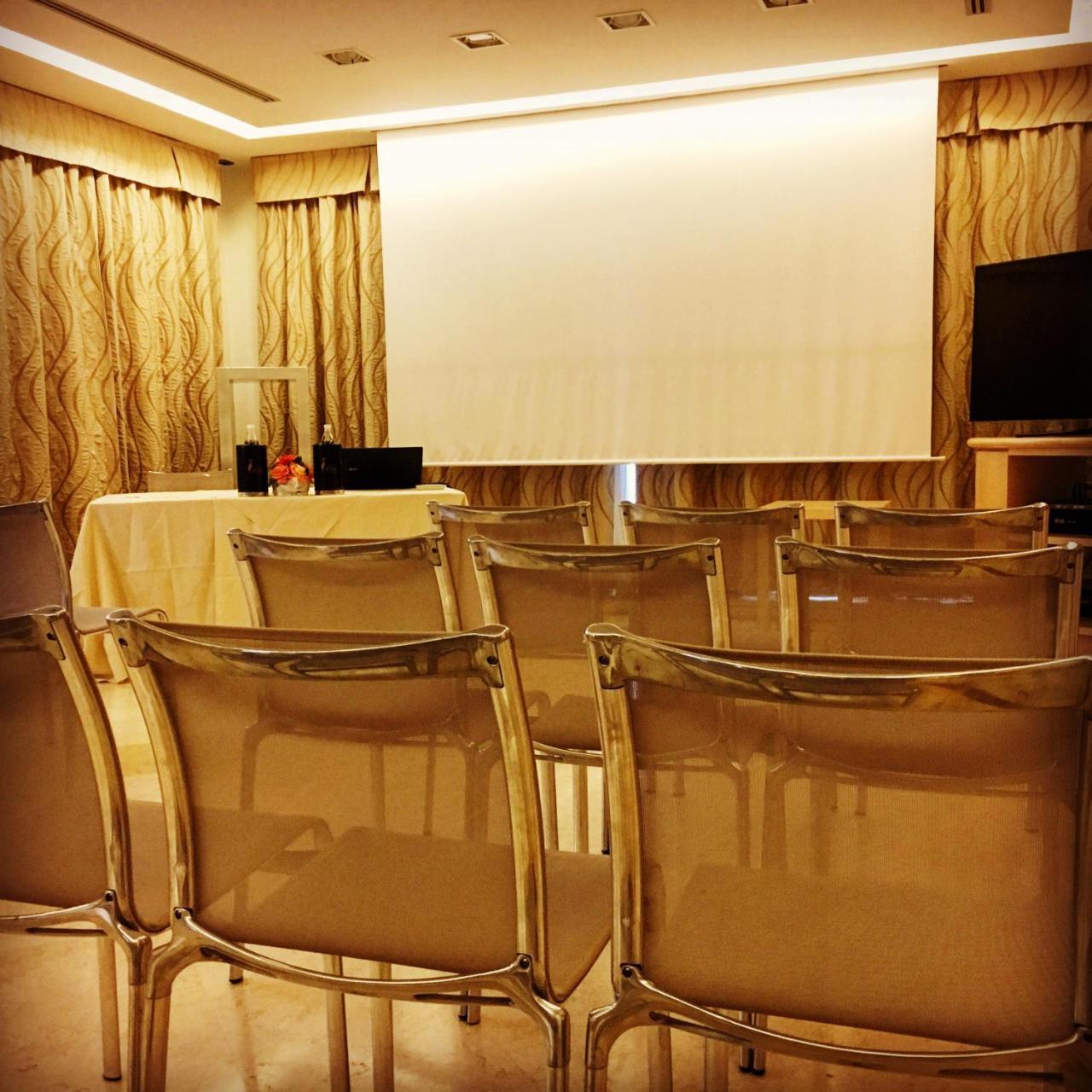 Hotel Airone - Ombrellone Incluso Al Bagno Dolce Vita A Marina Dal 1 Giugno Al 15 Settembre Grosseto Dış mekan fotoğraf