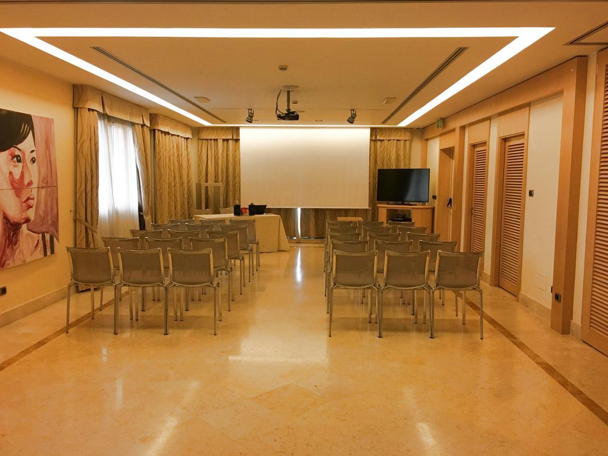 Hotel Airone - Ombrellone Incluso Al Bagno Dolce Vita A Marina Dal 1 Giugno Al 15 Settembre Grosseto Dış mekan fotoğraf